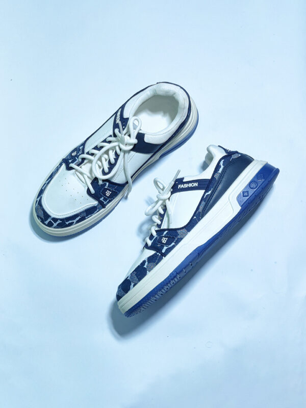 L V TRAINER - Image 6
