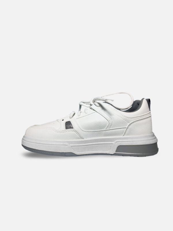 L V TRAINER